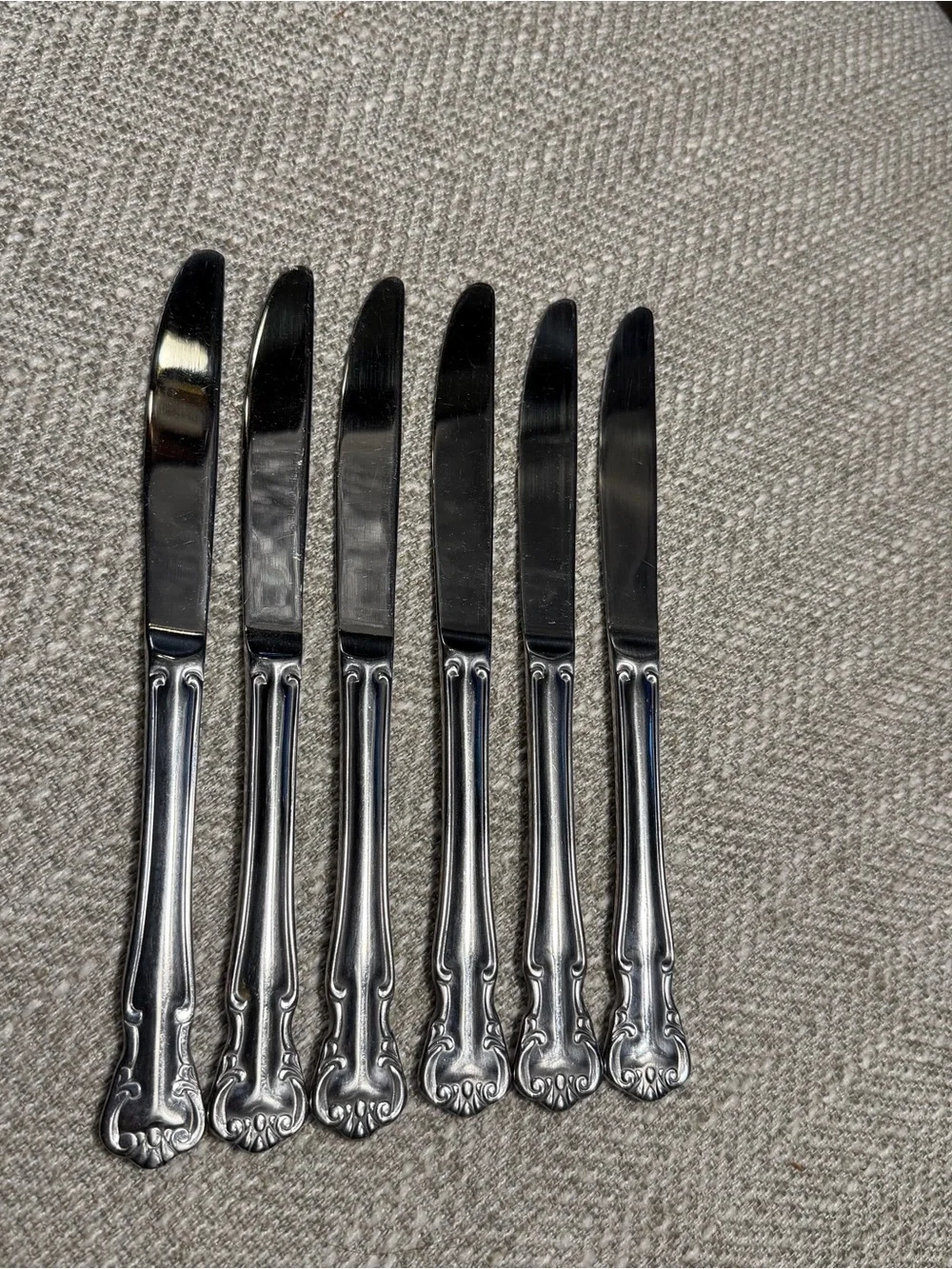 FRW79 (Stainless) collection by Farberware Knives Set Of 6 Pre Owned